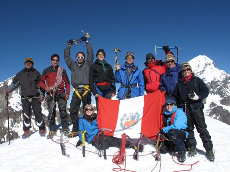 Ccampa-Nevado-Summit-picks-101